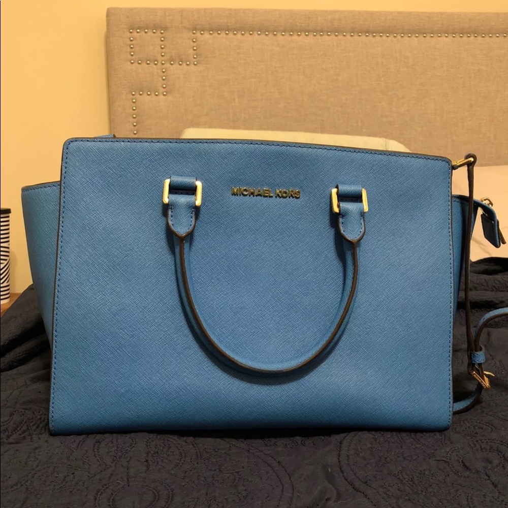 *Last Price Reduction* Michael Kors Selma